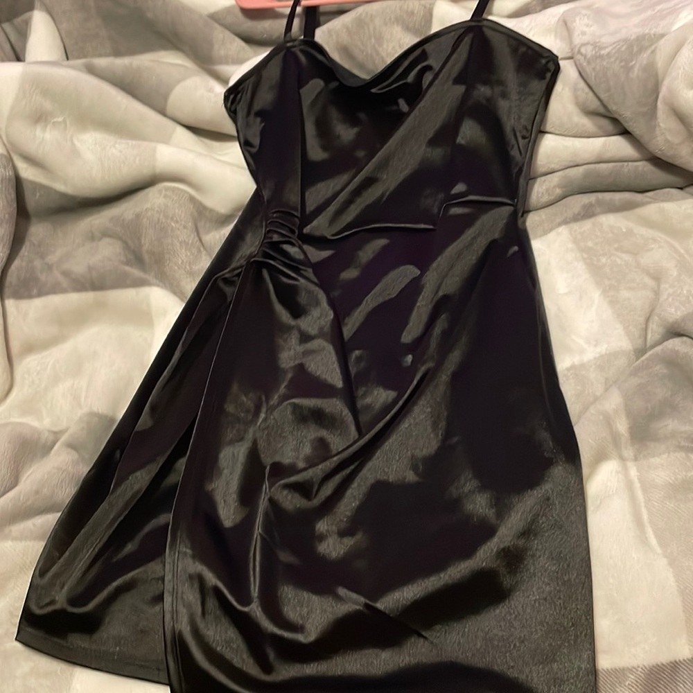 Brand-rue21 color-black size-large